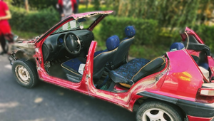 Takýto kabriolet ste ešte nevideli: Šofér sa bez vodičáka hnal ulicami mesta