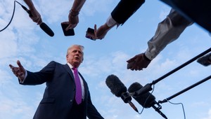 Politico: Trump konečne označil Rusko za agresora vo vojne na Ukrajine