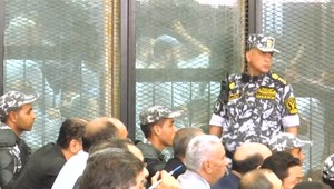 Súd v Káhire vyniesol naraz 75 rozsudkov smrti. Ďalších vyše 660 verdiktov zaznie v septembri