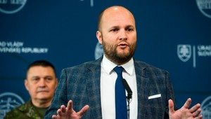 Bývalí ministri idú do parlamentu. Naď priznal, že ani nevie ako sa hlasuje