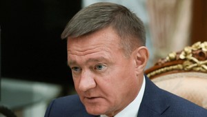 Ruského ministra dopravy po odvolaní z funkcie našli mŕtveho v aute