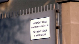Stráženie záchytného tábora na Slovensku stojí denne takmer 600 eur. Migrantov je tam len 9