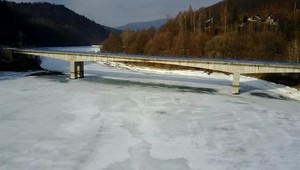 Ľudia žijúci za Ružínskym mostom zúria, musia cestovať desiatky kilometrov navyše