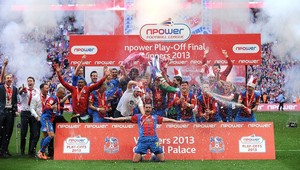 Phillips poslal Crystal Palace po ôsmich rokoch do Premier League