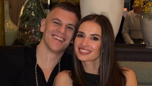 JOVINEČKO s priateľkou Deny: Budú TRAJA?! Dvojica na nákupe detského oblečenia!