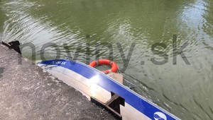 VIDEO: Takto sa prevrátil čln, na ktorom sa viezol minister Budaj