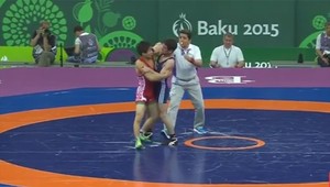 Bitka zápasníkov na EH v Baku! Potýčka ich stála medaily