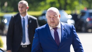 Huliakovmu ministerstvu sa údajne vyhrážala neúspešná uchádzačka o manažérsku funkciu