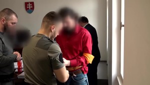 Muž mal znásilniť ženu a všetko si to nahrať. Následne ju vydieral, že to zverejní na sociálnej sieti