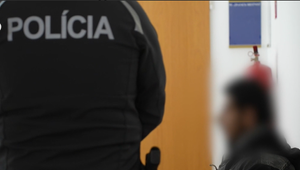 Muž so zbraňou mieril na stredoškoláčky. Verdikt bol nekompromisný