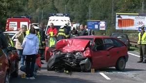 Nehoda ako z hororu. Autá do seba vrážali a vrážali