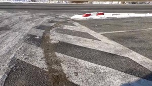 Zlodej kradol na benzínovej pumpe obrubníky, dôvod ale nepozná