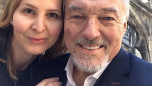 TAKTO si užíva Karel Gott s manželkou