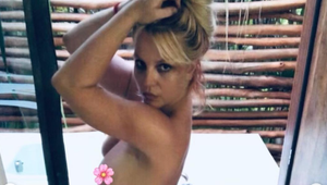 Úplne zošalela, alebo tak oslavuje slobodu?! Britney sa ukázala ÚPLNE NAHÁ!
