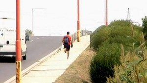 Predajca melónov počas kontroly ušiel, v stánku nechal aj tržbu