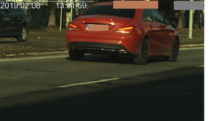 FOTO: Na luxusnom aute jazdil mestom 121 km/h. Mastnú pokutu ale nezaplatil