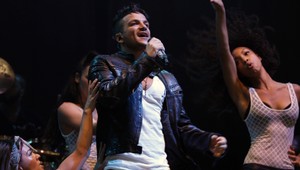 Slávny spevák zažil šikanu, spolužiaci po ňom hádzali kamene