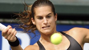 Nežná Cibulková opäť premohla veľkú Mauresmovú