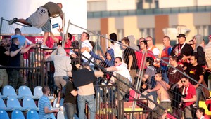 Chuligánom odzvonilo. Svoj klub nemusia vidieť roky