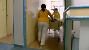 Praktické sestry už nenájdete. Namiesto nich doštudujú zdravotnícki asistenti