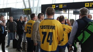 Bratislava a Košice praskajú vo švíkoch. Vo vzduchu je hokejová atmosféra