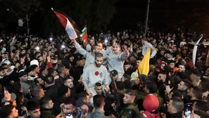 Hamas prepustil troch rukojemníkov. Odovzdal ich Červenému krížu