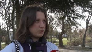 Pre nespokojnosť s vyšetrovaním jej prípadu posprejovala dve policajné budovy. Viktória prehovorila