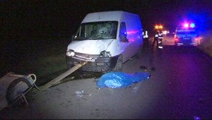Štefan (†55) išiel neosvetlený po ceste, neprežil náraz dodávky