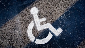 Štát nám hádže polená pod nohy, tvrdia zdravotne ťažko postihnutí Slováci