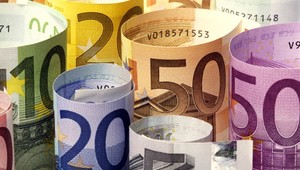 Slováci dokážu ušetriť viac peňazí než pred štyrmi rokmi. Nad tým ako ich zhodnotiť, ale veľmi nepremýšľajú