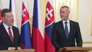 Tlačová beseda Richarda Rašiho a Tomia Okamuru