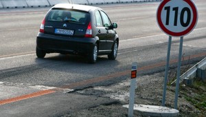 Odstavný pruh na D1 medzi Bratislavou a Trnavou stále chýba