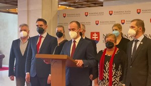 OĽaNO neverí ministerke Kolíkovej. Chce spísať otázky a rozprávať sa s premiérom