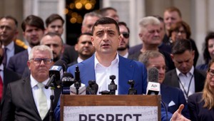 Krajne pravicový kandidát neuspel: Rumunský súd potvrdil výsledky volieb