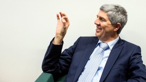 Najväčšou chybou vlády je jej arogancia, myslí si Bugár