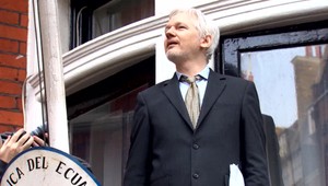 Britský minister vnútra Javid podpísal súhlas s vydaním Assangea do USA