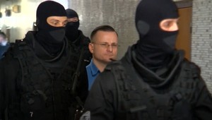 Pred súd sa opäť postavil člen cudzineckej légie Tatič. Vymerať mu majú nový trest