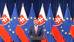 Premiér Pellegrini odmieta hysterické výkriky opozície. Ak sa Jankovská previnila, bude rázne konať