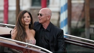 V Benátkach vrcholí svadobná oslava Jeffa Bezosa a Lauren Sanchez