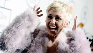 Škandál! Na internet sa dostala nevydaná skladba Cyrus (21)