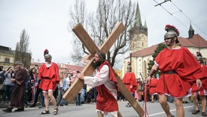 Živá krížová cesta v Prešove: Biblický príbeh ukrižovania Ježiša Krista