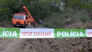 Polícia vykopala mŕtvolu, ktorú spája s mafiánskymi vraždami