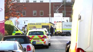 Duchaplný taxikár zabránil obrovskej tragédii, zamkol muža s výbušninami vo svojom vozidle