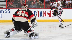 VIDEO. Hossa strelil gól, Handzuš asistoval. Chicago aj tak prehralo