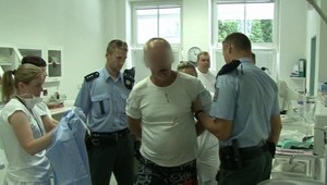 Chcel znásilniť tehotnú mamičku! Tá mu odhryzla z jazyka!