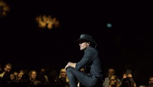 Slávny spevák skolaboval počas koncertu