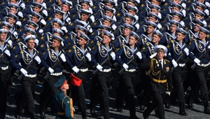 Vojaci na Červenom námestí, Putin oslavoval prehliadkou