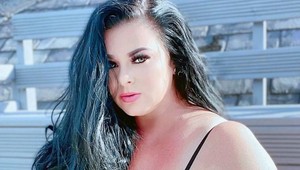 Začali jej rásť v puberte a stále sa zväčšujú: Takéto obrovské prírodné prsia ste ešte nevideli!