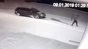 Dom ešte ani nestihli dokončiť a už sa im do neho vlámali. Zlodeji sa na miesto činu vrátili