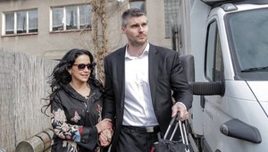 Otec milenca Bílej živorí ako bezdomovec. Speváčka mu poslala krutý odkaz!